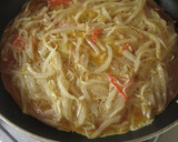 節約☆もやしとカニカマの玉子焼き作り方3写真