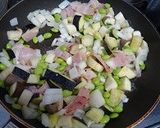 ベーコンと野菜のトマトソースパスタ作り方4写真