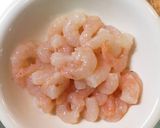 お好み焼き粉で♪えびフリッター☆作り方1写真