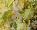 ご飯に合う！春キャベツと油揚げの炒め物作り方1写真