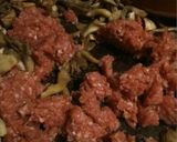 *キノコとひき肉のパスタ*作り方1写真
