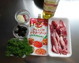いかとオリーブのトマト煮。作り方1写真