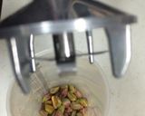 ☆塩麹鶏肉deピスタチオ巻(*◔‿◔)❤作り方4写真