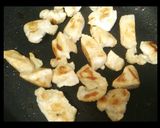ｺﾛｺﾛ鶏のスイートチリマヨ作り方2写真