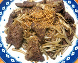 もやしと舞茸でかさ増し！牛カルビ焼き作り方5写真