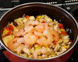 美味しい☆海老と鶏肉で洋風炊き込みご飯作り方3写真