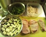 鶏もものソテー　野菜たっぷりソースで作り方1写真