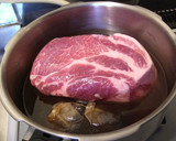 豚かたまり肉で♪紅茶で煮豚を作ろう作り方2写真