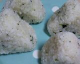 お吸い物の素で簡単おにぎり♪作り方4写真