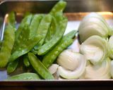 新玉ねぎto絹さやの味噌汁作り方1写真