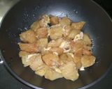 鶏ムネ肉とキャベツのバター蒸し作り方1写真