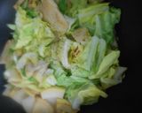茹でたタケノコと春キャベツの炒め物作り方10写真