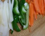 新じゃがとコンビーフのキンピラ作り方1写真
