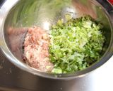 ハンバーグリメイクかさましキャベツメンチ作り方1写真