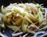 うど皮とセロリのきんぴら作り方2写真