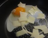 朝に簡単♪卵マヨチーズ トースト作り方4写真