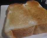 朝に簡単♪卵マヨチーズ トースト作り方1写真