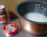 超簡単☆鶏缶となめ茸の炊き込みご飯作り方1写真