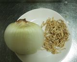 あま～い♪新玉と切干大根のお味噌汁作り方1写真