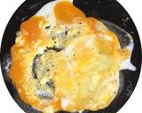 オムレツで巻いたビッグソーセージ作り方1写真