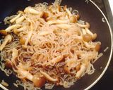麺つゆで簡単♡しめじとしらたき炒め作り方5写真