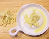 春菊＆生姜好きさんへ♪鶏ダシ煮込みうどん作り方1写真