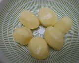 新じゃが芋と新玉葱のバター醤油煮作り方2写真