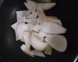 新じゃが芋と新玉葱のバター醤油煮作り方4写真