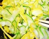 ズッキーニの柚子胡椒ソテーde夏の冷麺作り方4写真