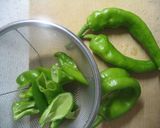 ジャンボ唐辛子と牛肉の甘辛煮作り方1写真