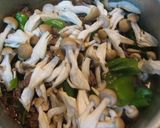 ジャンボ唐辛子と牛肉の甘辛煮作り方3写真