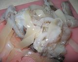 イカとチンゲン菜のオイスター炒め作り方1写真