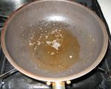 イカとチンゲン菜のオイスター炒め作り方3写真