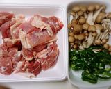 鶏としめじのネギだれ添え作り方1写真
