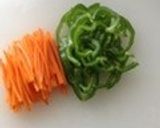 にんじんとピーマンのきんぴら作り方1写真