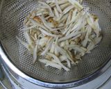 ☆簡単♪牛コマ肉と根菜糸コン甘辛煮☆作り方1写真