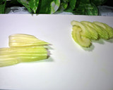 チャチャっと簡単♪　セロリと帆立の炒め物作り方1写真