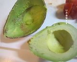 アボカドの種の取り方とアボカドサラダ作り方6写真