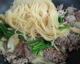 筍とゴロッとひき肉の柚子胡椒和風パスタ作り方6写真