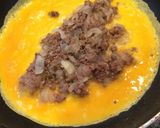 新玉ねぎと牛肉de絶品ふわとろオムレツ作り方3写真