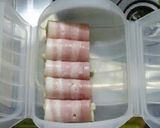 ルクエで簡単♪ブロッコリー芯のベーコン巻作り方3写真