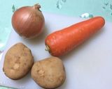 ストウブで。ほくほくじゃがいも煮作り方1写真