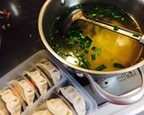 市販餃子の*簡単スープ*作り方2写真
