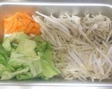 旨味の溶けた♪鶏だんごの味噌汁作り方2写真
