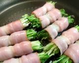 簡単おつまみ♪水菜のベーコン巻き作り方3写真