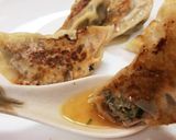飛び出す肉汁！餃子作り方10写真