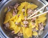 キムチと沢庵と豚肉の炒め物作り方3写真