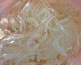 玉ねぎとオイルサーディンの爽やかサラダ作り方1写真