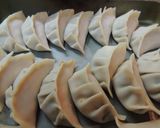 キャベツと玉ねぎのジューシー焼き餃子☆作り方4写真