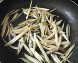 うどのきんぴら作り方4写真
